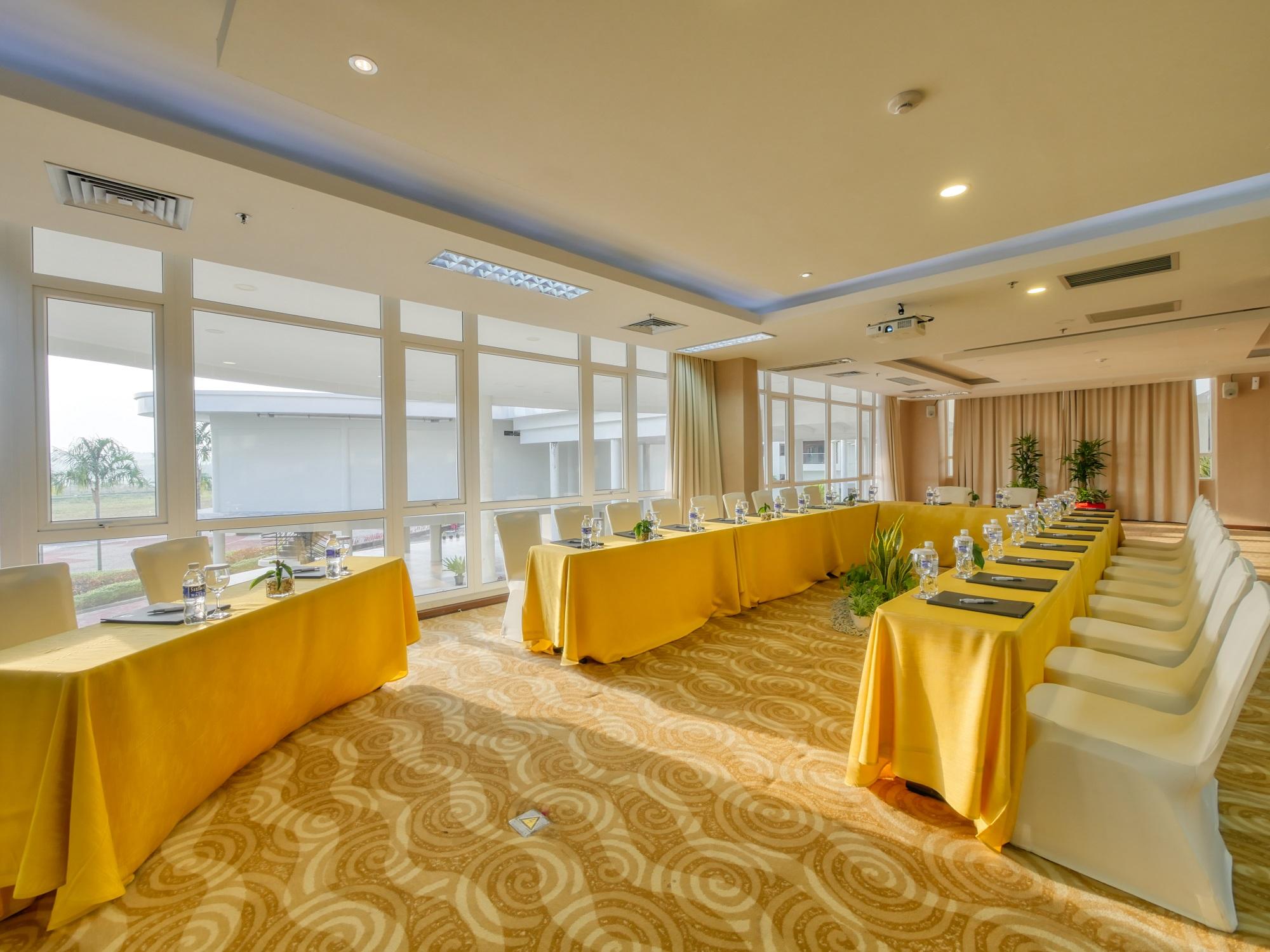 Grand Lagoi Hotel Bintan Esterno foto