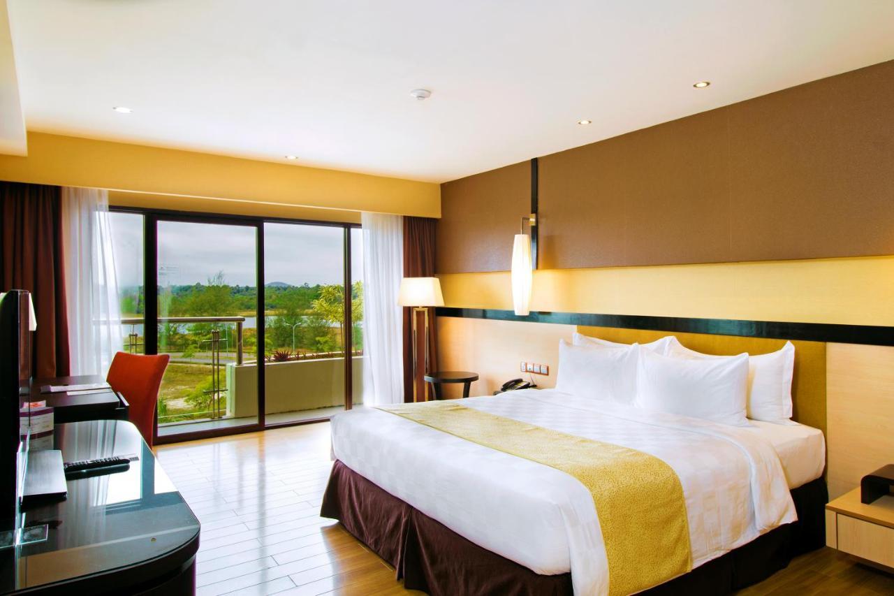 Grand Lagoi Hotel Bintan Esterno foto